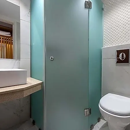 Zeus Andimakhia